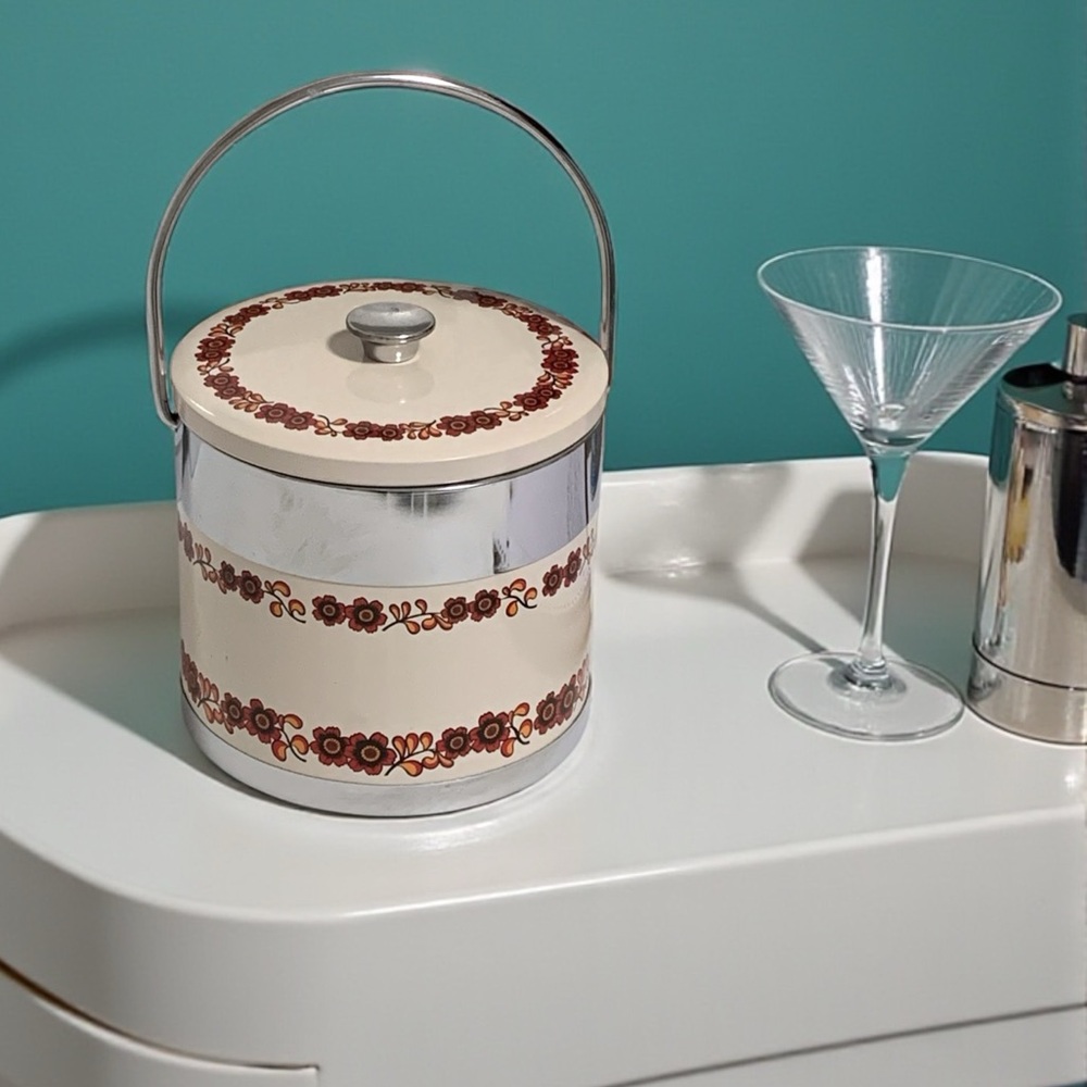 Vintage 70’s Ice Bucket With floral Imprint